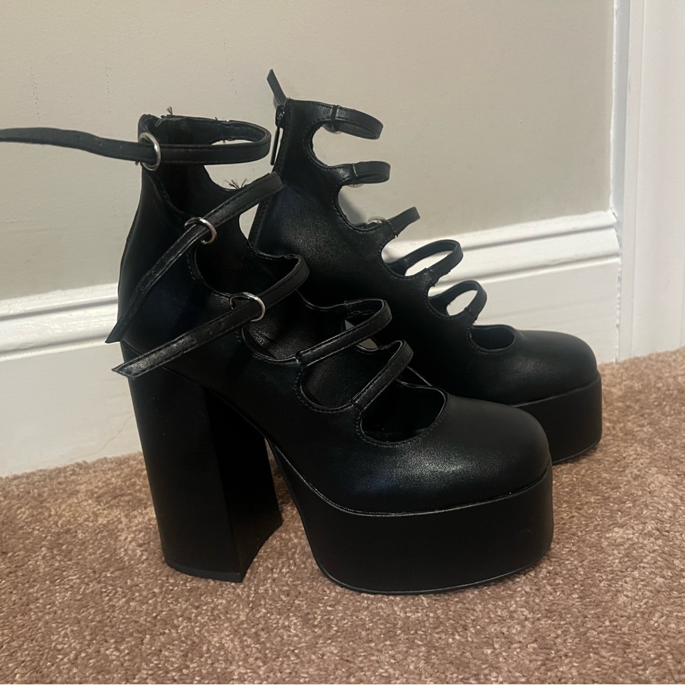 Black Platform Strappy Block Heel Pumps